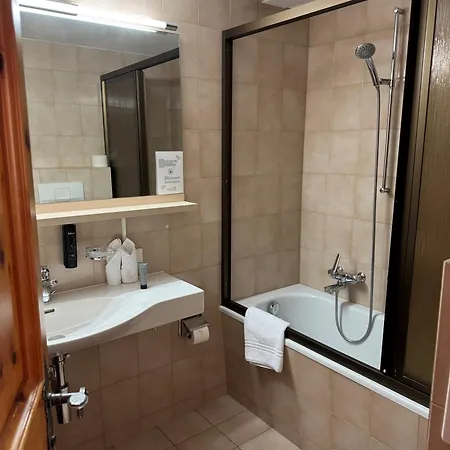 Hotel Chesa Languard 3*