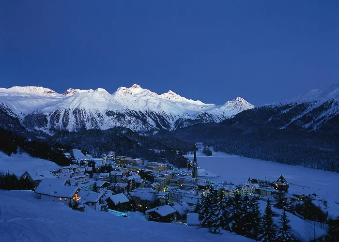 ホテル Chesa Languard 3*