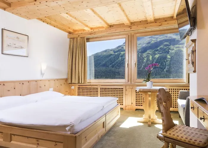 Szálloda Chesa Languard 3*